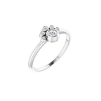 https://meteor.stullercloud.com/das/73317227?obj=metals&obj=stones/diamonds/g_center&obj=stones/diamonds/g_accent&obj=metals&obj.recipe=white&wid=1200&hei=1200