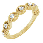 https://meteor.stullercloud.com/das/73334686?obj=metals&obj=stones/diamonds/g_accent&obj=metals&obj.recipe=yellow&wid=1200&hei=1200