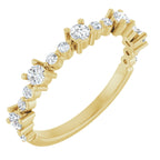 https://meteor.stullercloud.com/das/73335134?obj=stones/diamonds/g_accent 1&obj=stones/diamonds/g_accent 2&obj=metals&obj=metals&obj.recipe=yellow&wid=1200&hei=1200