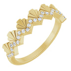 https://meteor.stullercloud.com/das/73355956?obj=metals&obj=stones/diamonds/g_accent&obj=metals&obj.recipe=yellow&wid=1200&hei=1200