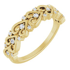 https://meteor.stullercloud.com/das/73363534?obj=metals&obj=stones/diamonds/g_accent&obj=metals&obj.recipe=yellow&wid=1200&hei=1200