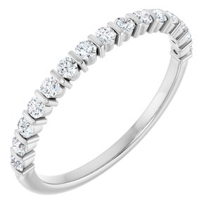 https://meteor.stullercloud.com/das/73363642?obj=metals&obj=stones/diamonds/g_accent&obj=metals&obj.recipe=white&$standard$