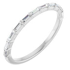 https://meteor.stullercloud.com/das/73363669?obj=metals&obj=stones/diamonds/g_accent&obj=metals&obj.recipe=white&$standard$