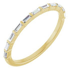https://meteor.stullercloud.com/das/73363669?obj=metals&obj=stones/diamonds/g_accent&obj=metals&obj.recipe=yellow&$standard$