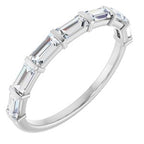 https://meteor.stullercloud.com/das/73363693?obj=metals&obj=stones/diamonds/g_accent&obj=metals&obj.recipe=white&$standard$