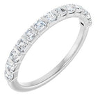 https://meteor.stullercloud.com/das/73363766?obj=metals&obj=stones/diamonds/g_accent&obj=metals&obj.recipe=white&$standard$