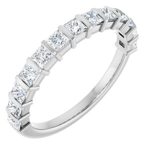 https://meteor.stullercloud.com/das/73363815?obj=metals&obj=stones/diamonds/g_accent&obj=metals&obj.recipe=white&$standard$