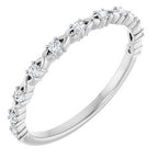 https://meteor.stullercloud.com/das/73363827?obj=metals&obj=stones/diamonds/g_accent&obj=metals&obj.recipe=white&$standard$