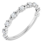 https://meteor.stullercloud.com/das/73364133?obj=metals&obj=stones/diamonds/g_accent&obj=metals&obj.recipe=white&$standard$