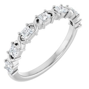 https://meteor.stullercloud.com/das/73364157?obj=metals&obj=stones/diamonds/g_accent&obj=metals&obj.recipe=white&$standard$