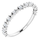 https://meteor.stullercloud.com/das/73364175?obj=metals&obj=stones/diamonds/g_accent&obj=metals&obj.recipe=white&$standard$