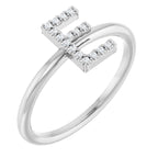 https://meteor.stullercloud.com/das/73364248?obj=metals&obj=stones/diamonds/g_accent&obj=metals&obj.recipe=white&wid=1200&hei=1200