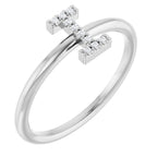 https://meteor.stullercloud.com/das/73364299?obj=metals&obj=stones/diamonds/g_accent&obj=metals&obj.recipe=white&wid=1200&hei=1200