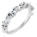 https://meteor.stullercloud.com/das/73366452?obj=metals&obj=stones/diamonds/g_accent 2&obj=stones/diamonds/g_accent 1&obj=metals&obj.recipe=white&wid=1200&hei=1200