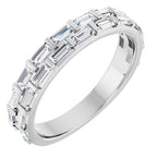 https://meteor.stullercloud.com/das/73381808?obj=stones/diamonds/g_Accent&obj=metals&obj=metals&obj.recipe=white&wid=1200&hei=1200