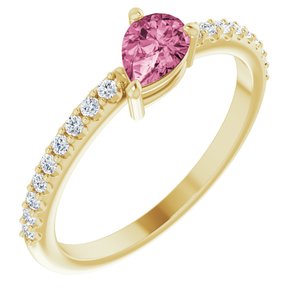 https://meteor.stullercloud.com/das/73382662?obj=stones/diamonds/g_accent&obj=metals&obj=stones/faceted/g_center&obj.colorRef=77&obj.curves=0,0.69,94.97,148.145,214.255,255&obj.curves.r=0,0.10,0.87,100.154,192.255,255&obj.curves.g=0,0.70,37.100,65.150,133.255,255&obj.curves.b=0,0.61,42.129,122.255,255&obj=metals&obj.recipe=yellow&$standard$