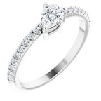 https://meteor.stullercloud.com/das/73382662?obj=metals&obj=stones/diamonds/g_accent&obj=stones/diamonds/g_center&obj=metals&obj.recipe=white&$standard$