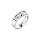 https://meteor.stullercloud.com/das/73393436?obj=metals&obj=stones/diamonds/g_center 5&obj=stones/diamonds/g_center 4&obj=stones/diamonds/g_center 3&obj=stones/diamonds/g_center 1&obj=stones/diamonds/g_center 2&obj=metals&obj.recipe=white&wid=1200&hei=1200
