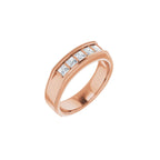 https://meteor.stullercloud.com/das/73393823?obj=metals&obj=stones/diamonds/g_center 5&obj=stones/diamonds/g_center 4&obj=stones/diamonds/g_center 3&obj=stones/diamonds/g_center 1&obj=stones/diamonds/g_center 2&obj=metals&obj.recipe=rose&wid=1200&hei=1200