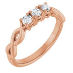 https://meteor.stullercloud.com/das/73397055?obj=metals&obj=stones/diamonds/g_center 1&obj=stones/diamonds/g_center 2&obj=stones/diamonds/g_center 3&obj=metals&obj.recipe=rose&$standard$