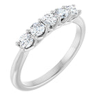 https://meteor.stullercloud.com/das/73453216?obj=metals&obj=stones/diamonds/g_center 4&obj=stones/diamonds/g_center 5&obj=stones/diamonds/g_center 3&obj=stones/diamonds/g_center 2&obj=stones/diamonds/g_center 1&obj=metals&obj.recipe=white&wid=1200&hei=1200