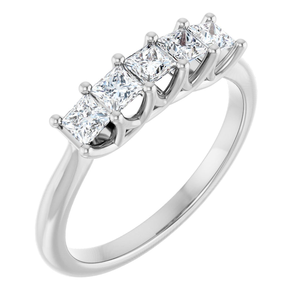 https://meteor.stullercloud.com/das/73453314?obj=metals&obj=stones/diamonds/g_center 4&obj=stones/diamonds/g_center 5&obj=stones/diamonds/g_center 3&obj=stones/diamonds/g_center 2&obj=stones/diamonds/g_center 1&obj=metals&obj.recipe=white&wid=1200&hei=1200