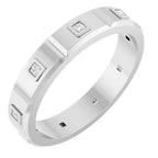 https://meteor.stullercloud.com/das/73460143?obj=metals&obj=stones/diamonds/g_accent&obj=metals&obj.recipe=white&wid=1200&hei=1200