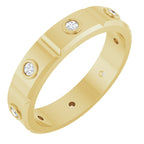 https://meteor.stullercloud.com/das/73460470?obj=metals&obj=stones/diamonds/g_accent&obj=metals&obj.recipe=yellow&wid=1200&hei=1200