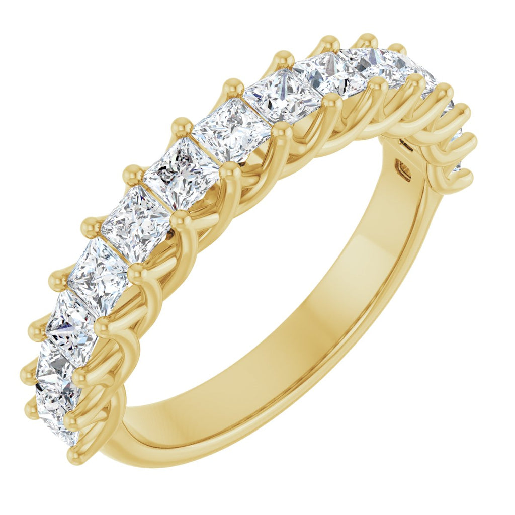 https://meteor.stullercloud.com/das/73465926?obj=stones/diamonds/g_Accent&obj=metals&obj=metals&obj.recipe=yellow&wid=1200&hei=1200