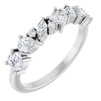 https://meteor.stullercloud.com/das/73468133?obj=metals&obj=stones/diamonds/g_accent&obj=metals&obj.recipe=white&wid=1200&hei=1200
