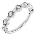 https://meteor.stullercloud.com/das/73472932?obj=metals&obj=stones/diamonds/g_accent 2&obj=stones/diamonds/g_accent 1&obj=metals&obj.recipe=white&wid=1200&hei=1200