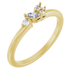 https://meteor.stullercloud.com/das/73473942?obj=metals&obj=stones/diamonds/g_accent 3&obj=stones/diamonds/g_accent 2&obj=stones/diamonds/g_accent 1&obj=metals&obj.recipe=yellow&wid=1200&hei=1200