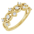 https://meteor.stullercloud.com/das/73474272?obj=metals&obj=stones/diamonds/g_accent 2&obj=stones/diamonds/g_accent 1&obj=metals&obj.recipe=yellow&wid=1200&hei=1200