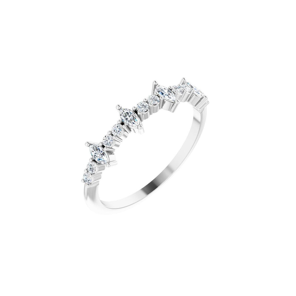 https://meteor.stullercloud.com/das/73479127?obj=metals&obj=stones/diamonds/g_accent 2&obj=stones/diamonds/g_accent 1&obj=metals&obj.recipe=white&wid=1200&hei=1200