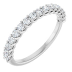 https://meteor.stullercloud.com/das/73481243?obj=stones/diamonds/g_Accent&obj=metals&obj=metals&obj.recipe=white&wid=1200&hei=1200
