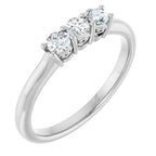 https://meteor.stullercloud.com/das/73482435?obj=metals&obj=stones/diamonds/g_center 3&obj=stones/diamonds/g_center 2&obj=stones/diamonds/g_center 1&obj=metals&obj.recipe=white&wid=1200&hei=1200