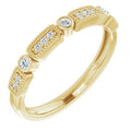 https://meteor.stullercloud.com/das/73567326?obj=metals&obj=stones/diamonds/g_accent 2&obj=stones/diamonds/g_accent 1&obj=metals&obj.recipe=yellow&$standard$