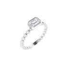 https://meteor.stullercloud.com/das/73568579?obj=metals&obj=stones/diamonds/g_center&obj=metals&obj.recipe=white&wid=1200&hei=1200