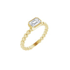 https://meteor.stullercloud.com/das/73568579?obj=metals&obj=stones/diamonds/g_center&obj=metals&obj.recipe=yellow&wid=1200&hei=1200