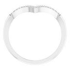 Accented V Ring