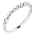 https://meteor.stullercloud.com/das/73572986?obj=metals&obj=stones/diamonds/g_accent 2&obj=stones/diamonds/g_accent 1&obj=metals&obj.recipe=white&$standard$