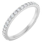 https://meteor.stullercloud.com/das/73620794?obj=stones/diamonds/g_Accent&obj=metals&obj=metals&obj.recipe=white&wid=1200&hei=1200