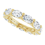 Shared-Prong Eternity Band