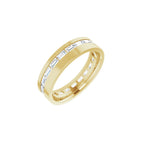 https://meteor.stullercloud.com/das/93055606?obj=stones/diamonds/g_Accent&obj=metals&obj=metals&obj.recipe=yellow&wid=1200&hei=1200