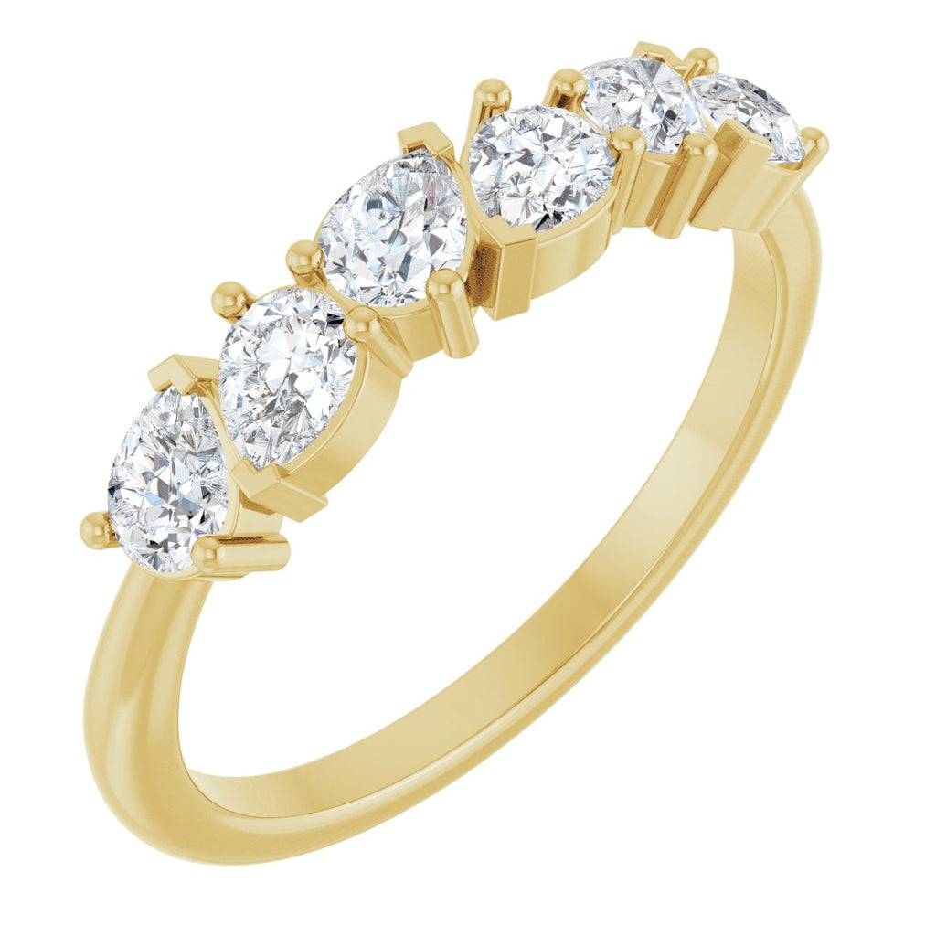 https://meteor.stullercloud.com/das/94523759?obj=stones/diamonds/g_Accent&obj=metals&obj=metals&obj.recipe=yellow&wid=1200&hei=1200