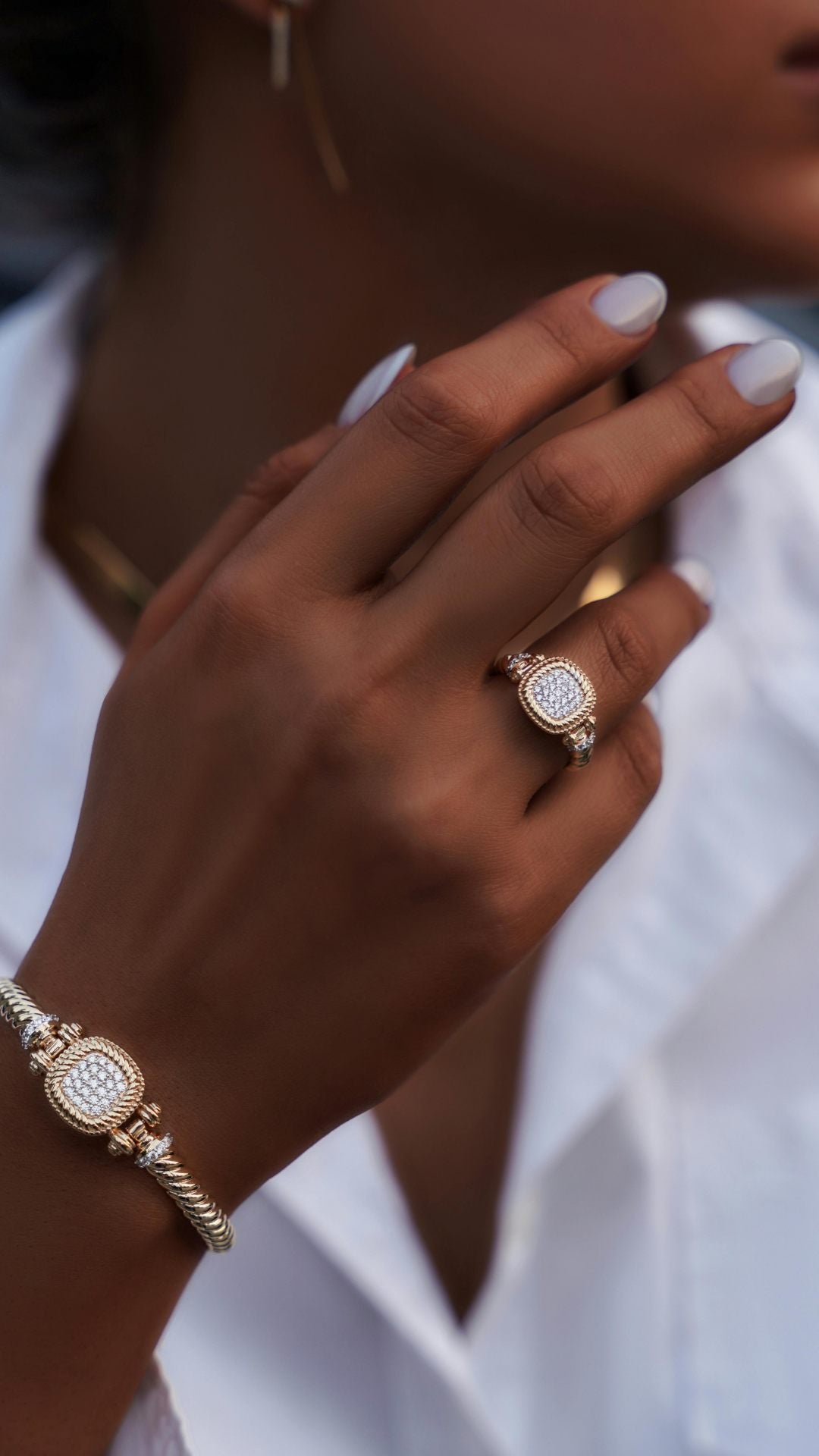 Yuga Diamonds customer proposal and engagement ring moment